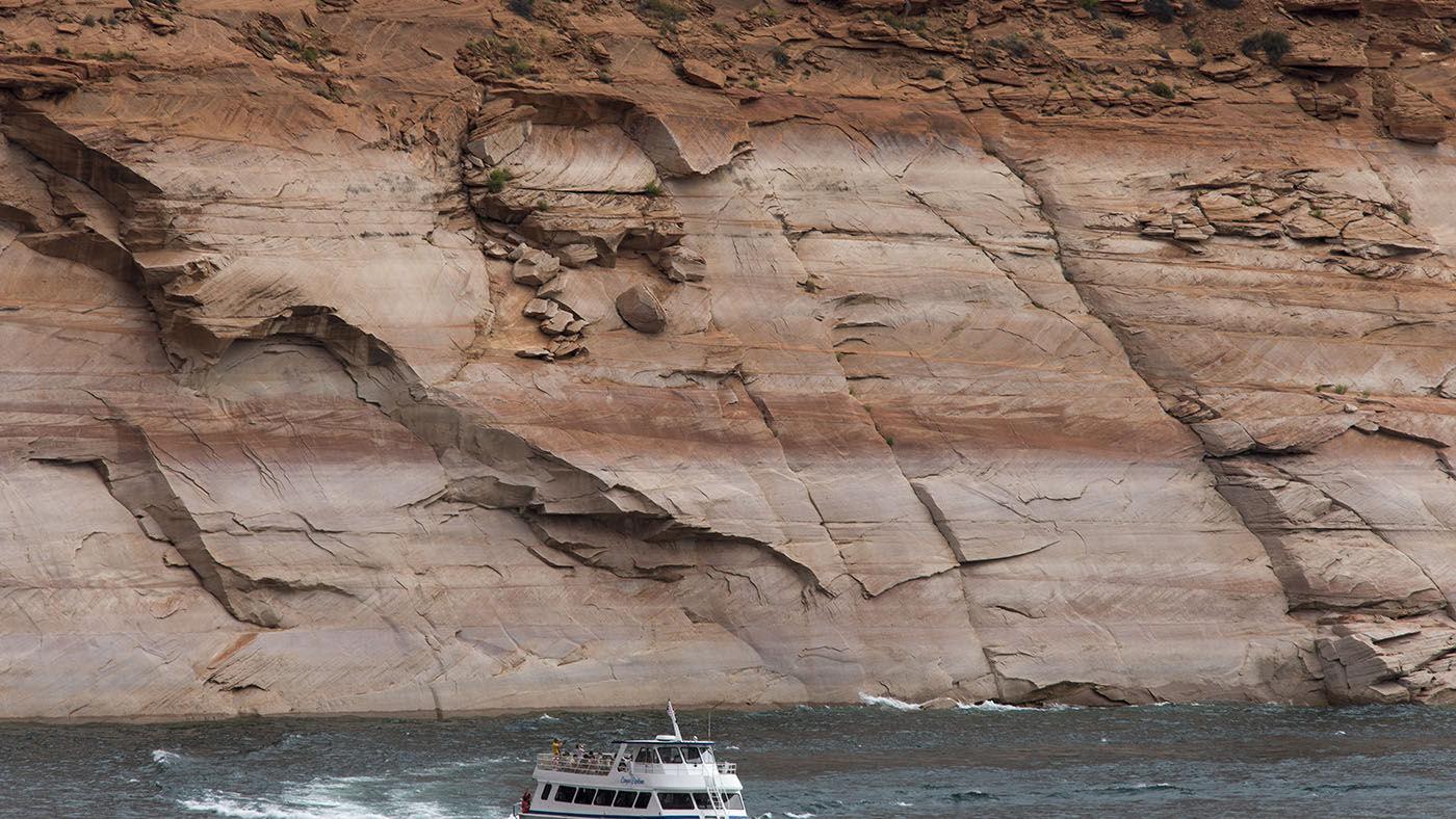 Feds hurting Lake Powell to prop up Lake Mead, scientists warn